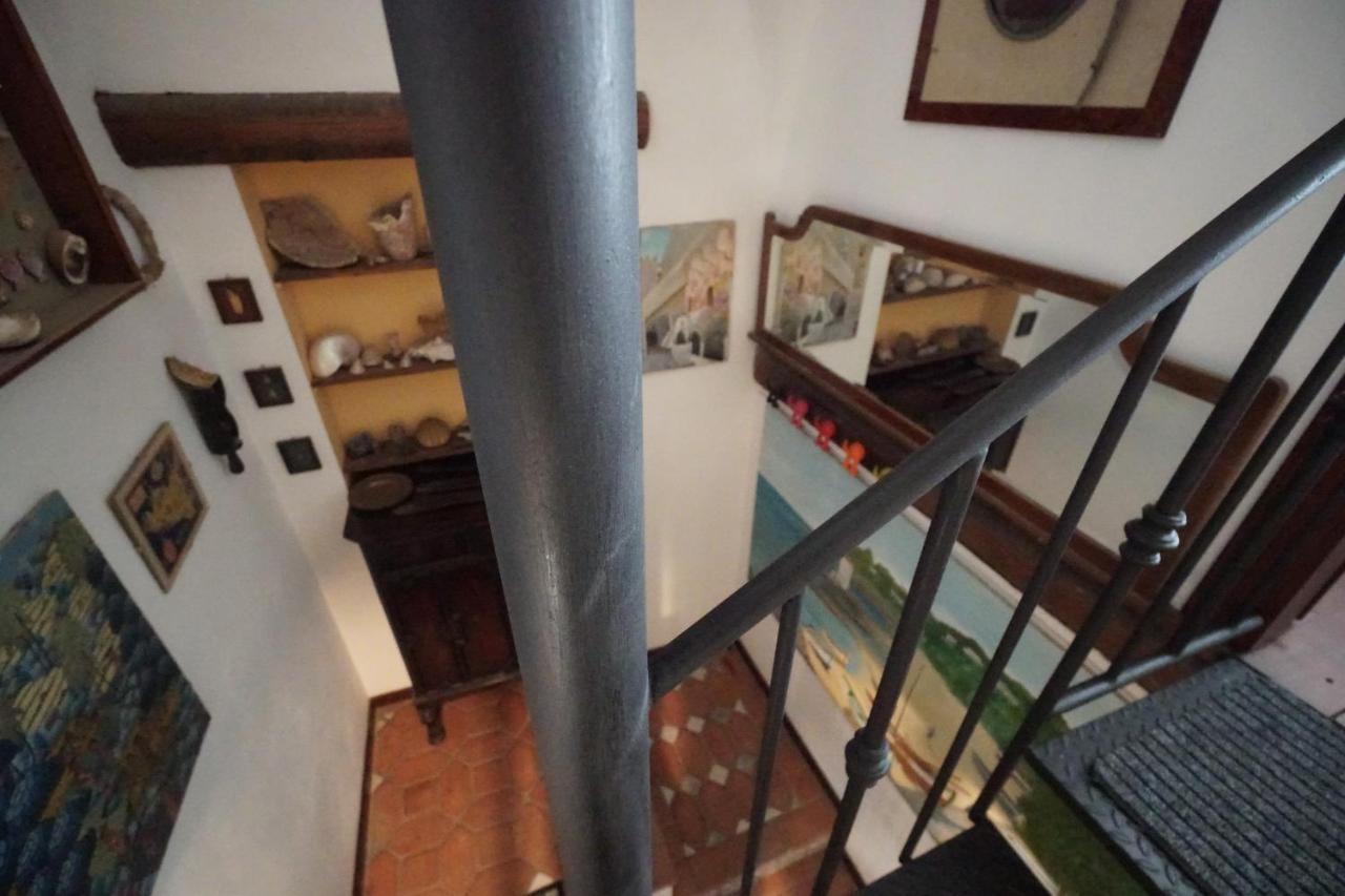 Room In Villa Galletti Inguaggiato Bagheria Bagian luar foto