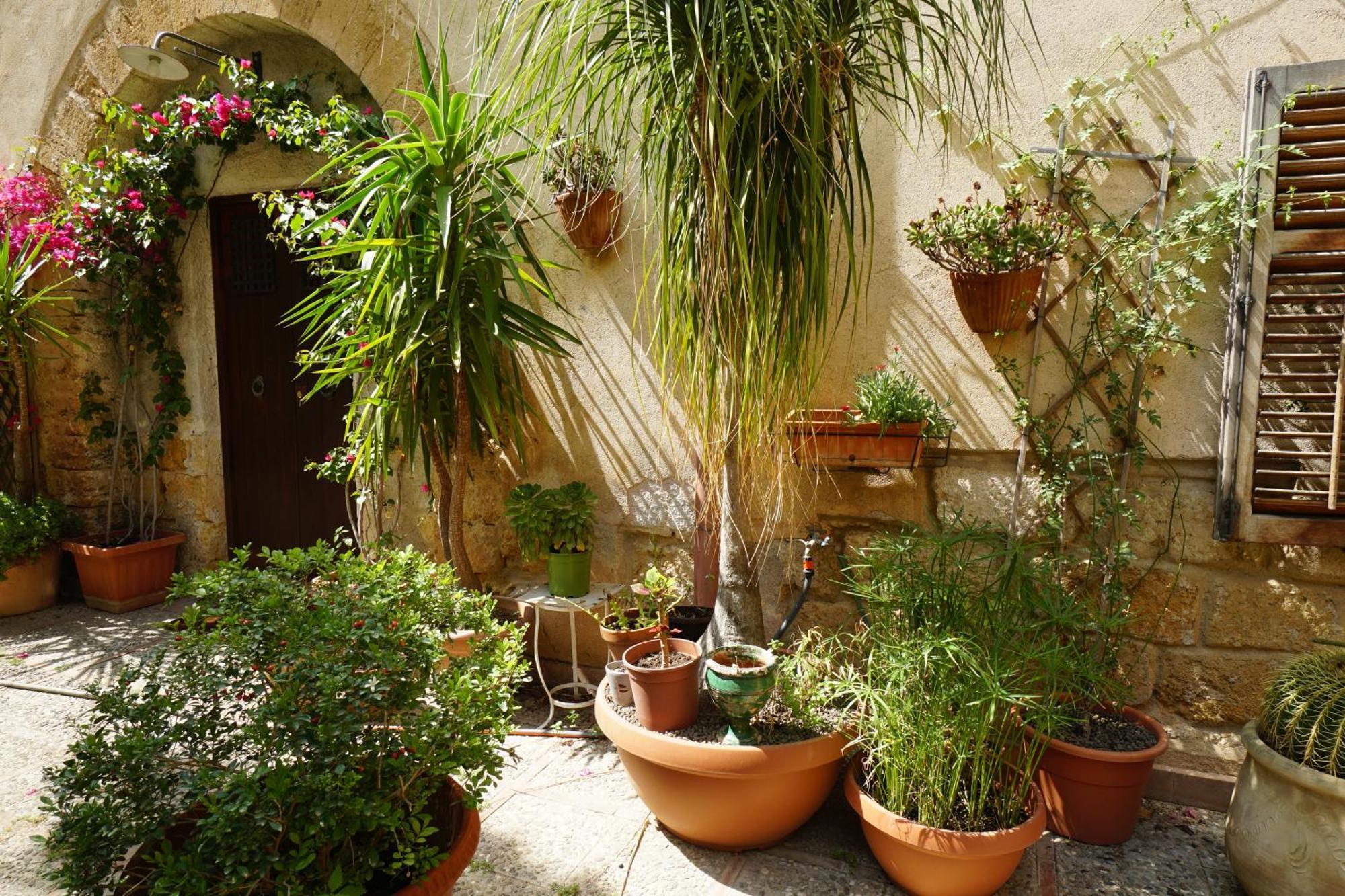 Room In Villa Galletti Inguaggiato Bagheria Bagian luar foto